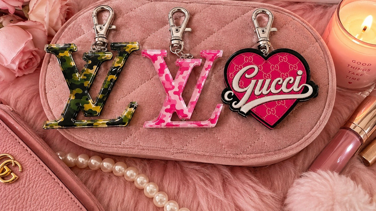 Bag charms-Acrylic/Swoops